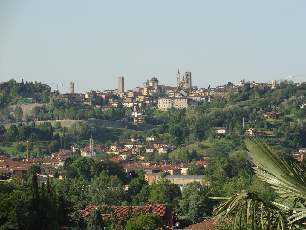 B&B Ca Rossa Bergamo Luaran gambar